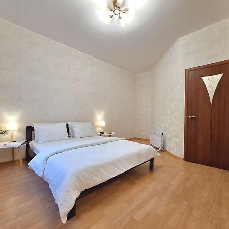 Однокімна Квартира Біля Каштанової Алеї У Центрі Полтави Мережа Alexapartments Документи Для Відряджень Безконтатне Заселення 24-7 โปลตาวา ภายนอก รูปภาพ