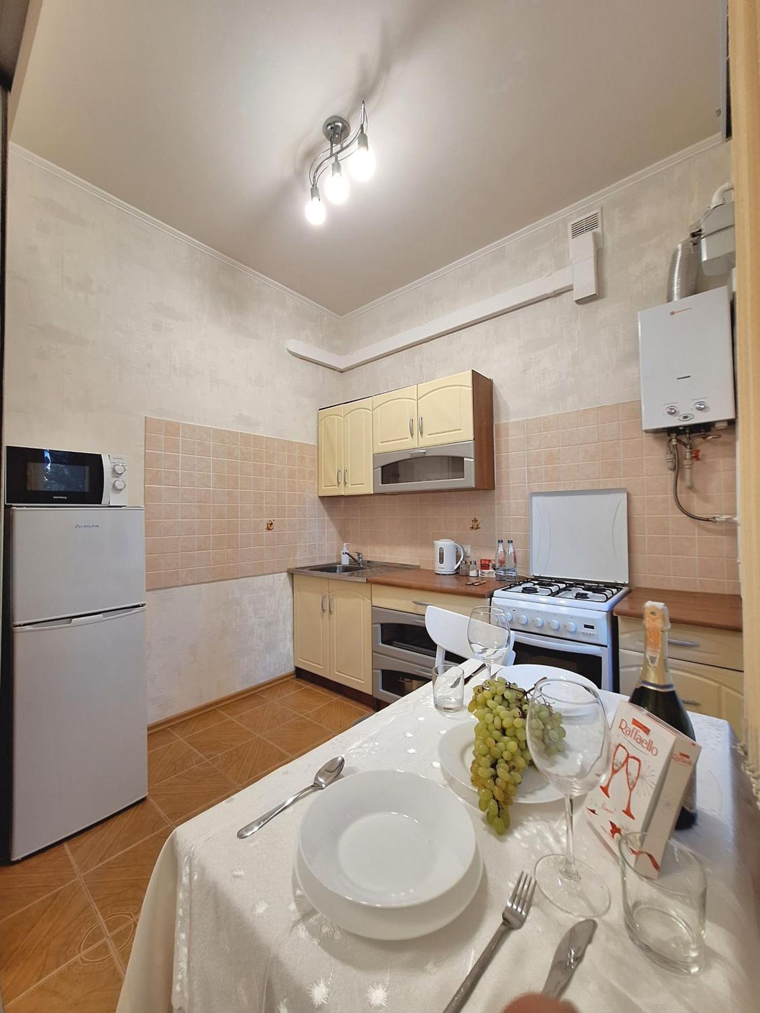 Однокімна Квартира Біля Каштанової Алеї У Центрі Полтави Мережа Alexapartments Документи Для Відряджень Безконтатне Заселення 24-7 โปลตาวา ภายนอก รูปภาพ